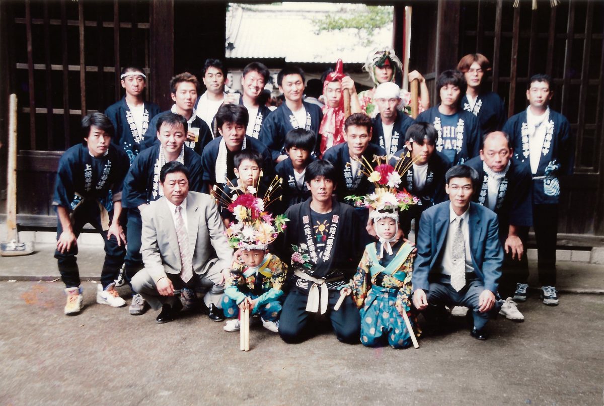 2000年 多度津町山階・春日神社 秋季例大祭 記念 集合写真 上小原獅子組