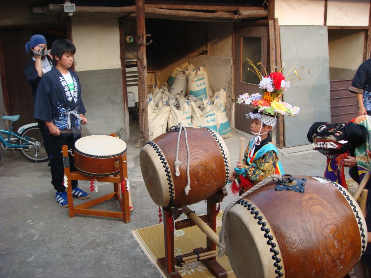 2008年 多度津町山階 秋祭り 村遣い 上小原獅子組