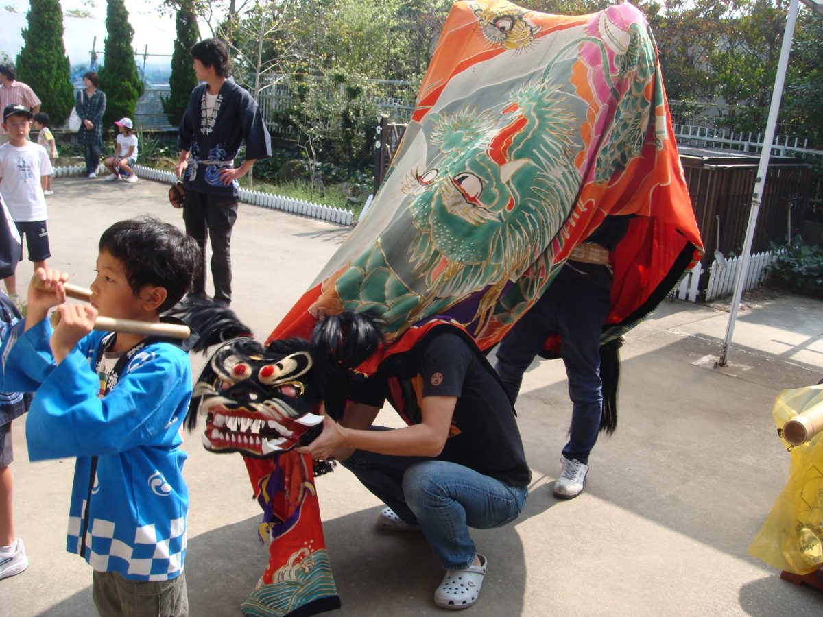 2009年 多度津町山階 秋祭り 村遣い 上小原獅子組