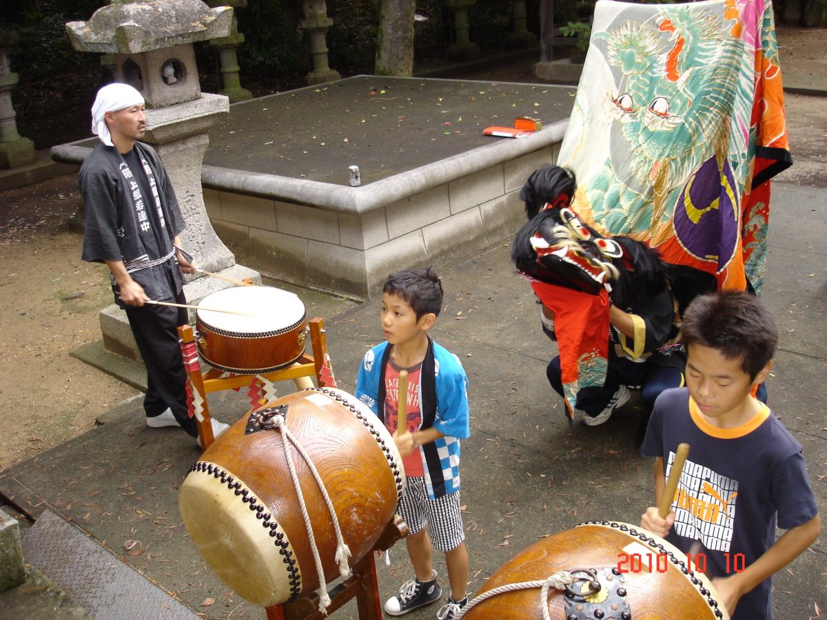 2010年 多度津町山階 秋祭り 小祭り 上小原獅子組