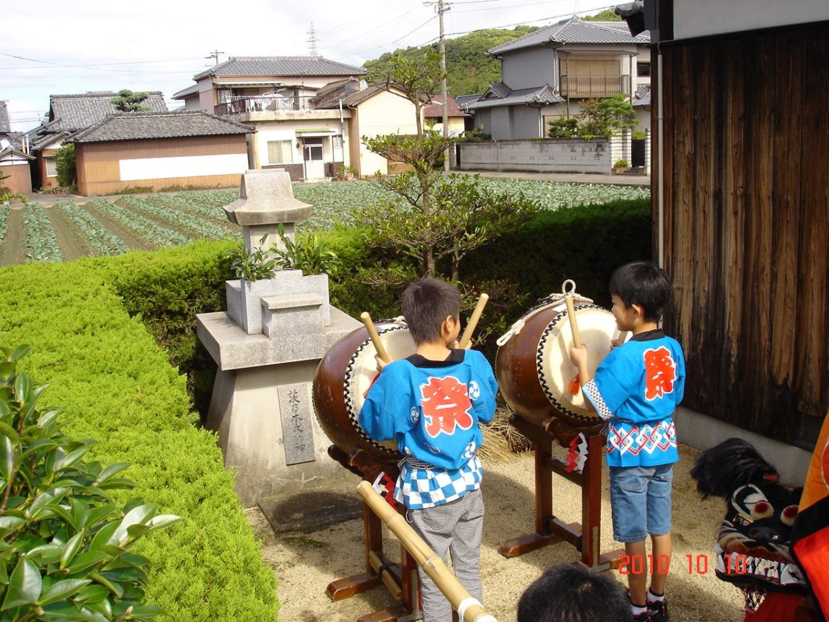 2010年 多度津町山階 秋祭り 小祭り 上小原獅子組