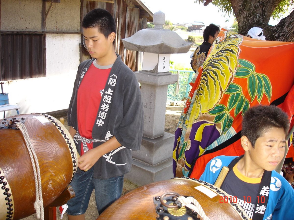 2010年 多度津町山階 秋祭り 小祭り 上小原獅子組