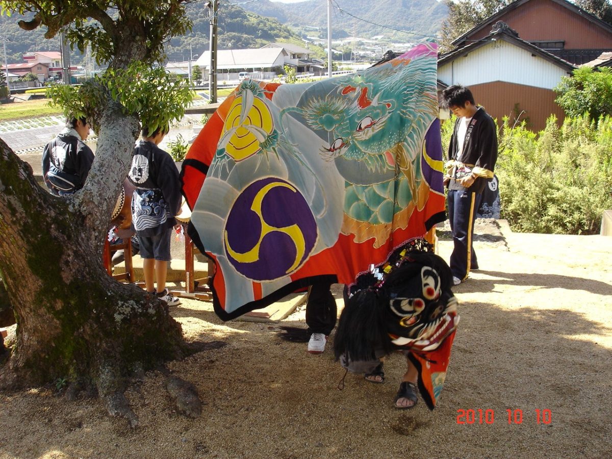 2010年 多度津町山階 秋祭り 小祭り 上小原獅子組