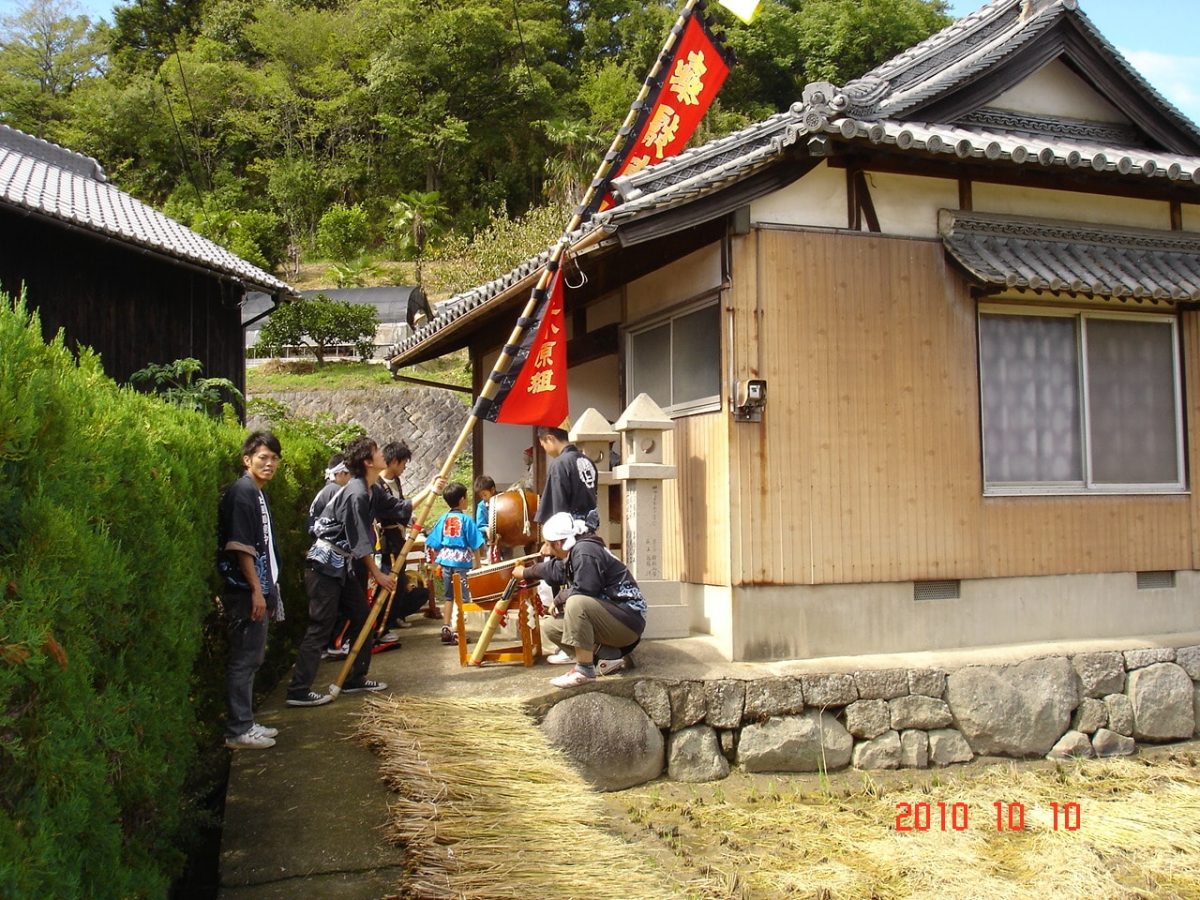 2010年 多度津町山階 秋祭り 小祭り 上小原獅子組