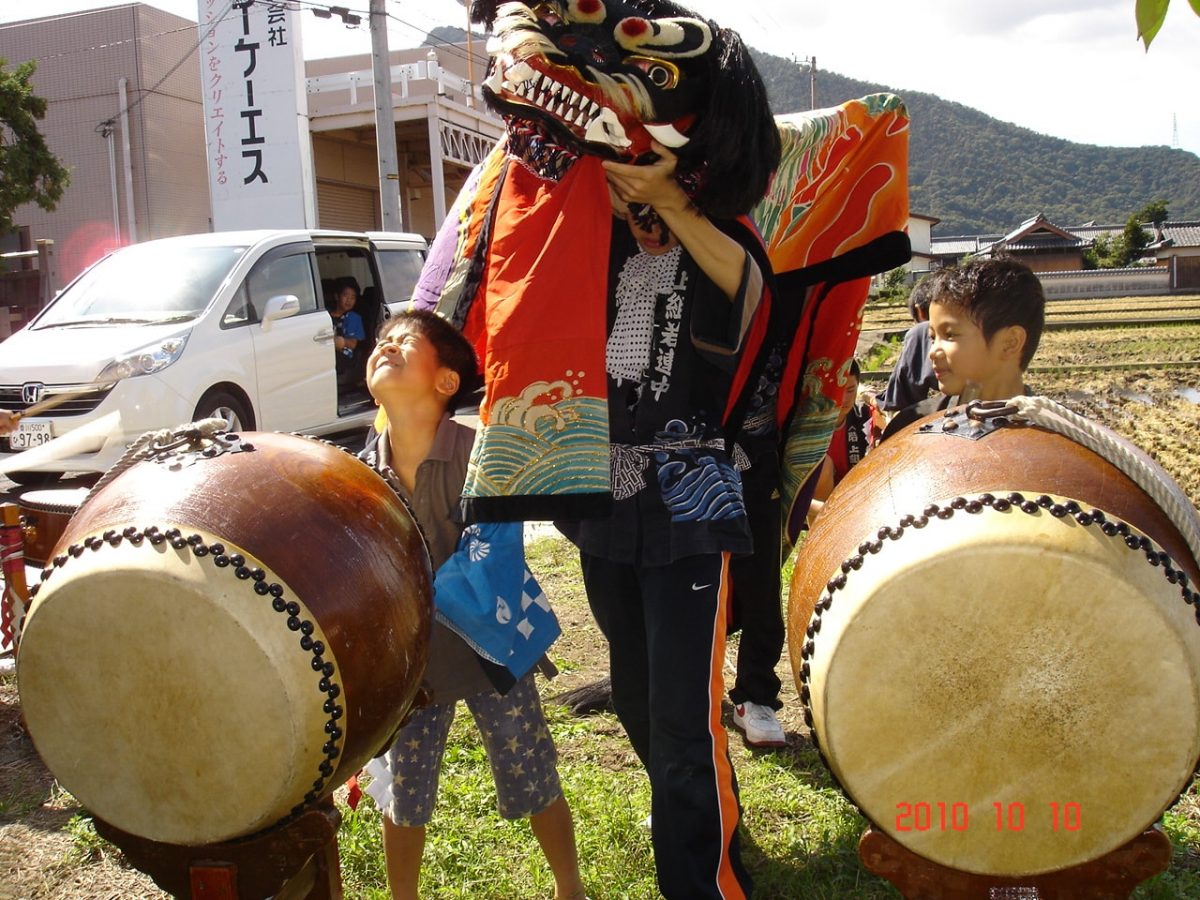 2010年 多度津町山階 秋祭り 小祭り 上小原獅子組
