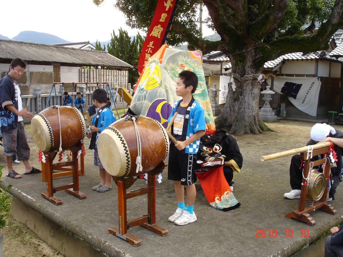 2010年 多度津町山階 秋祭り 小祭り 上小原獅子組