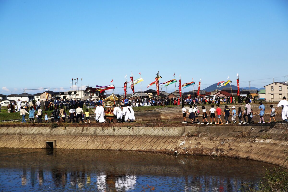 2013年 多度津町山階・藤波池 秋季例大祭 池まわり