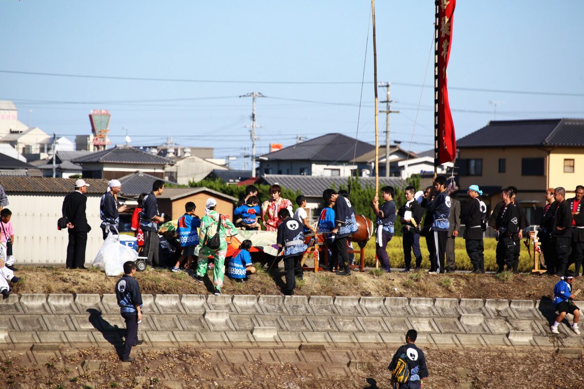 2013年 多度津町山階・藤波池 秋季例大祭 池まわり 上小原獅子組