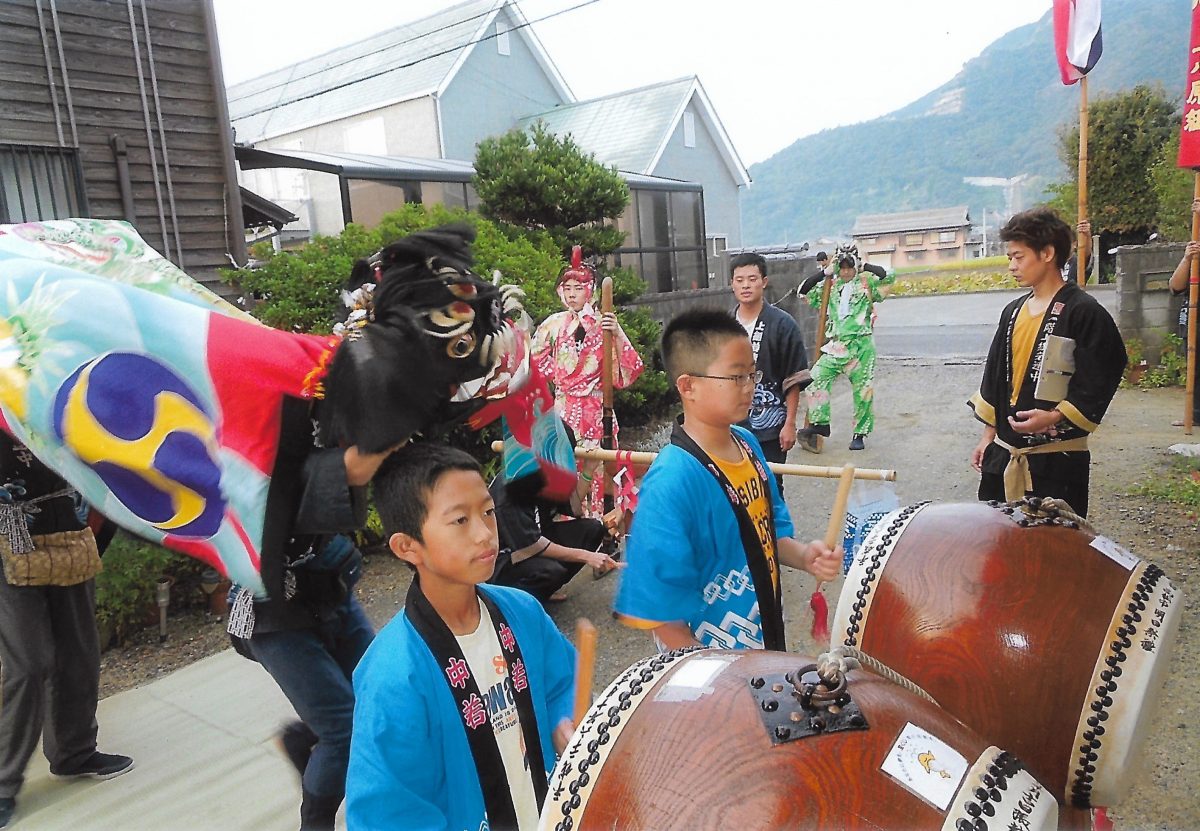 2014年 多度津町山階 秋祭り 村遣い 上小原獅子組