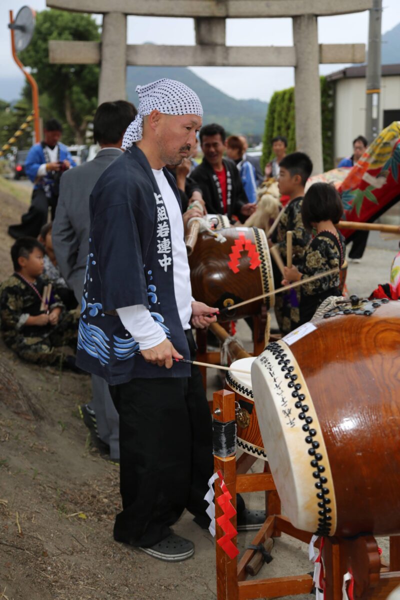 2014年 多度津町山階・春日神社 秋季例大祭 傘揃え 上小原獅子組