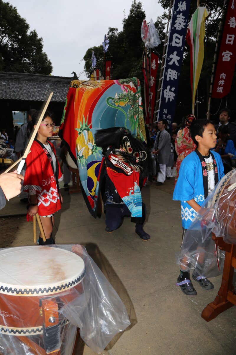 2014年 多度津町山階・春日神社 秋季例大祭 舞い込み 上小原獅子組