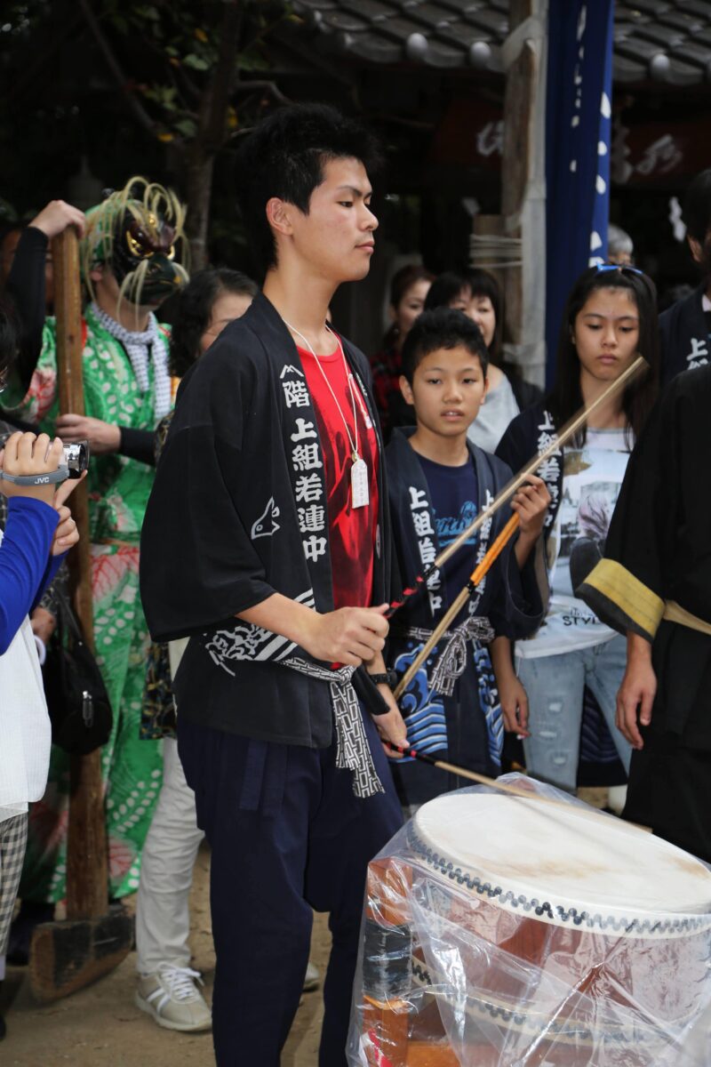 2014年 多度津町山階・春日神社 秋季例大祭 舞い込み 上小原獅子組