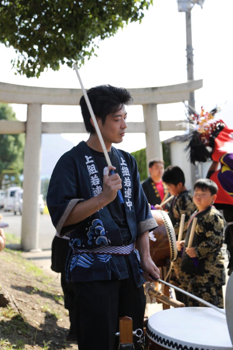 2015年 多度津町山階・春日神社 秋季例大祭 傘揃え 上小原獅子組