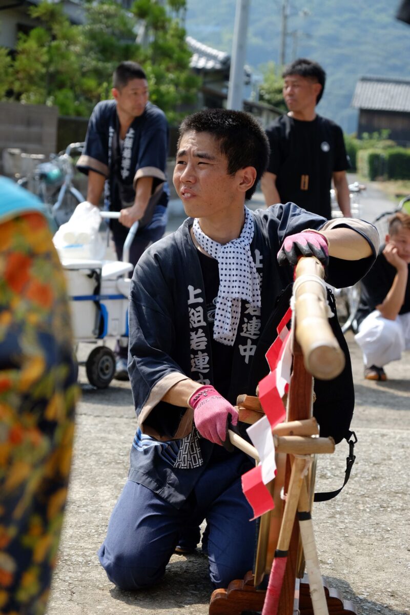 2016年 多度津町山階・春日神社 秋季例大祭 傘揃え 上小原獅子組