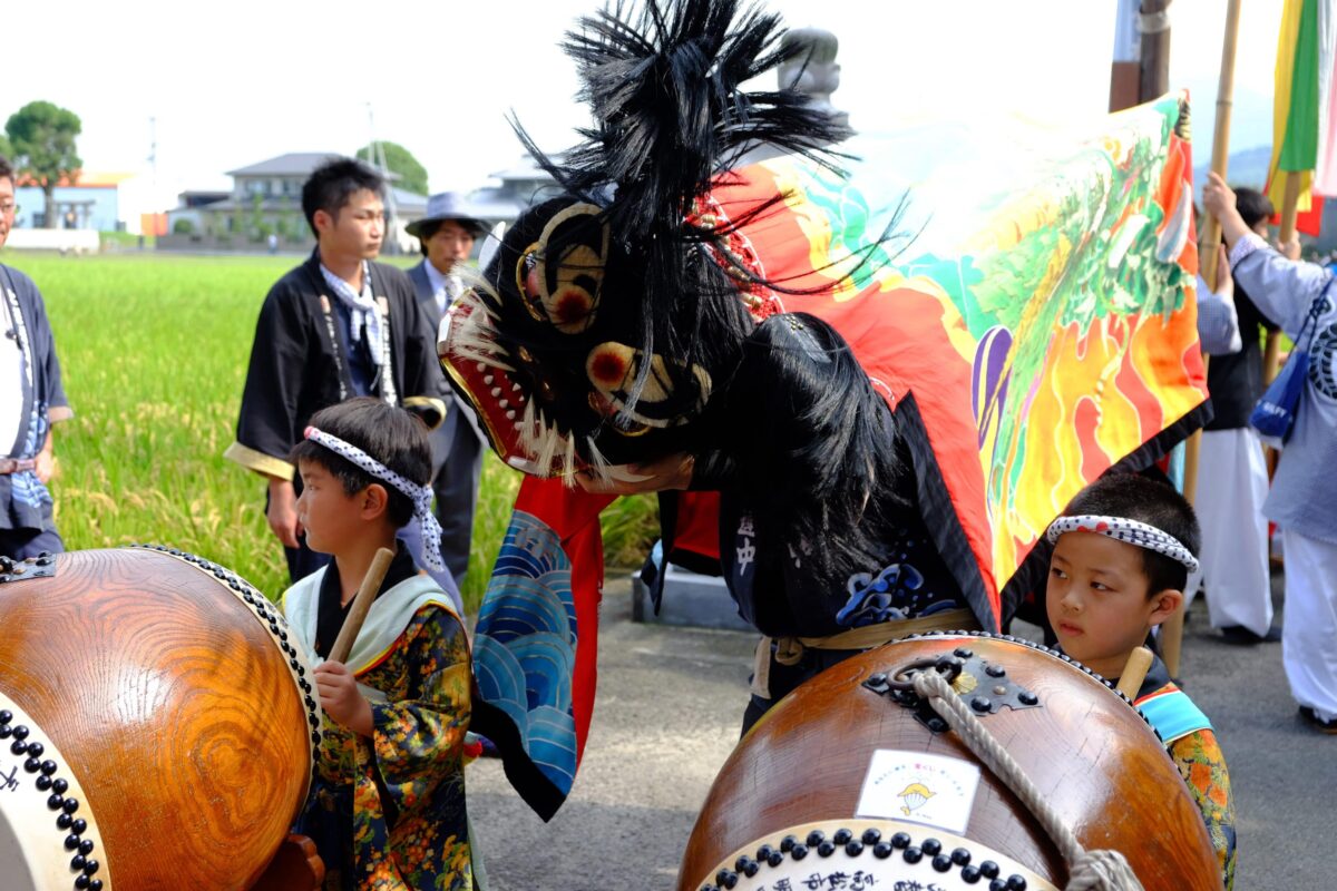 2016年 多度津町山階・春日神社 秋季例大祭 神輿休 上小原獅子組