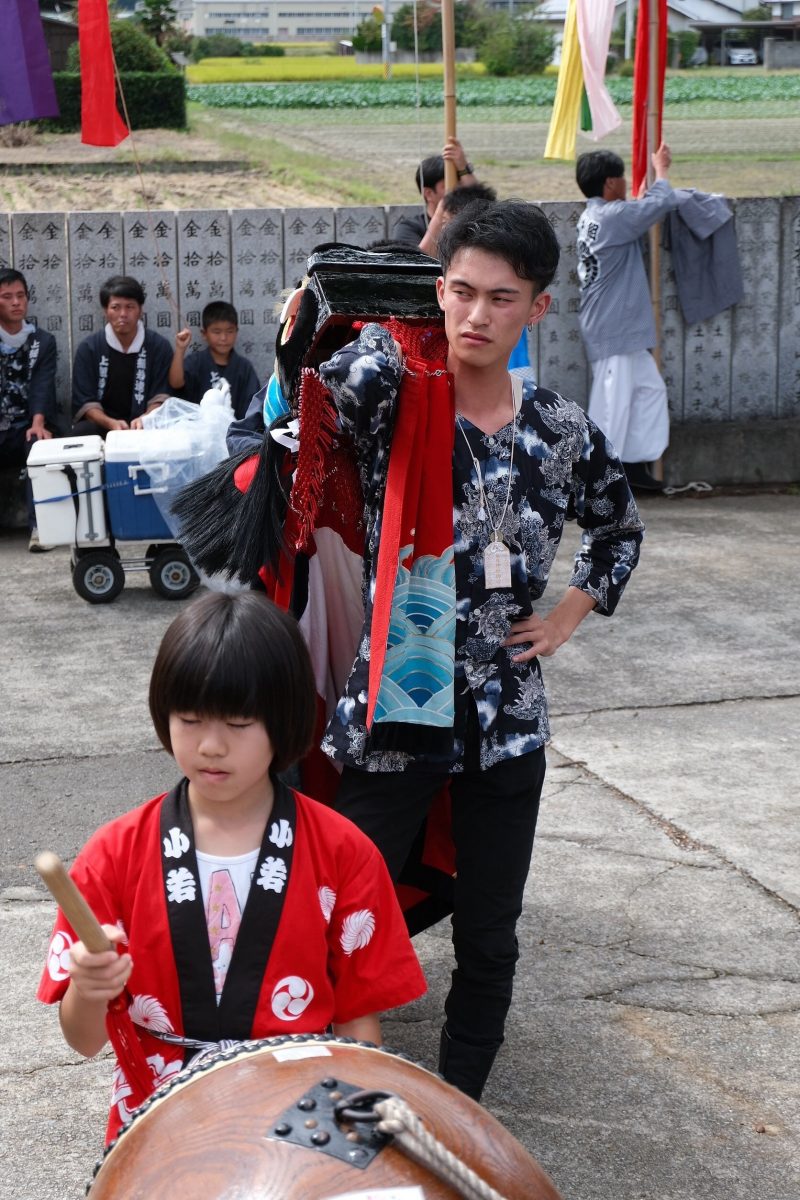 2018年 多度津町山階・春日神社 秋季例大祭 傘揃え 上小原獅子組