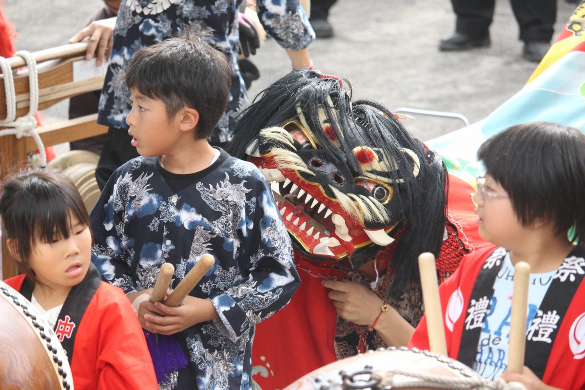 2019年 多度津町山階・春日神社 秋季例大祭 傘揃え 上小原獅子組