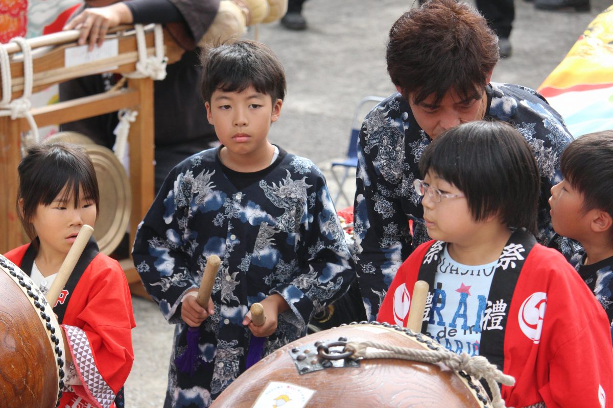2019年 多度津町山階・春日神社 秋季例大祭 傘揃え 上小原獅子組