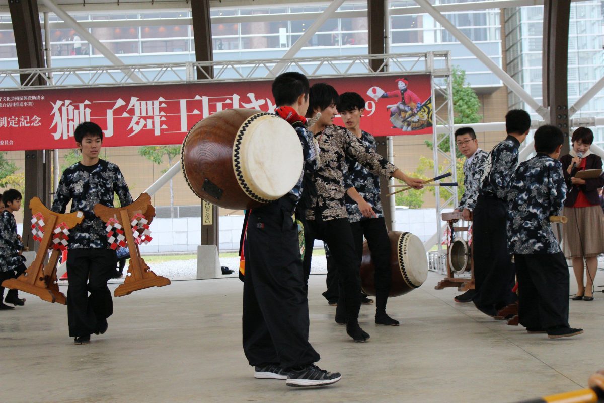 獅子舞王国さぬき2019 大型テント内ステージ 上小原獅子組