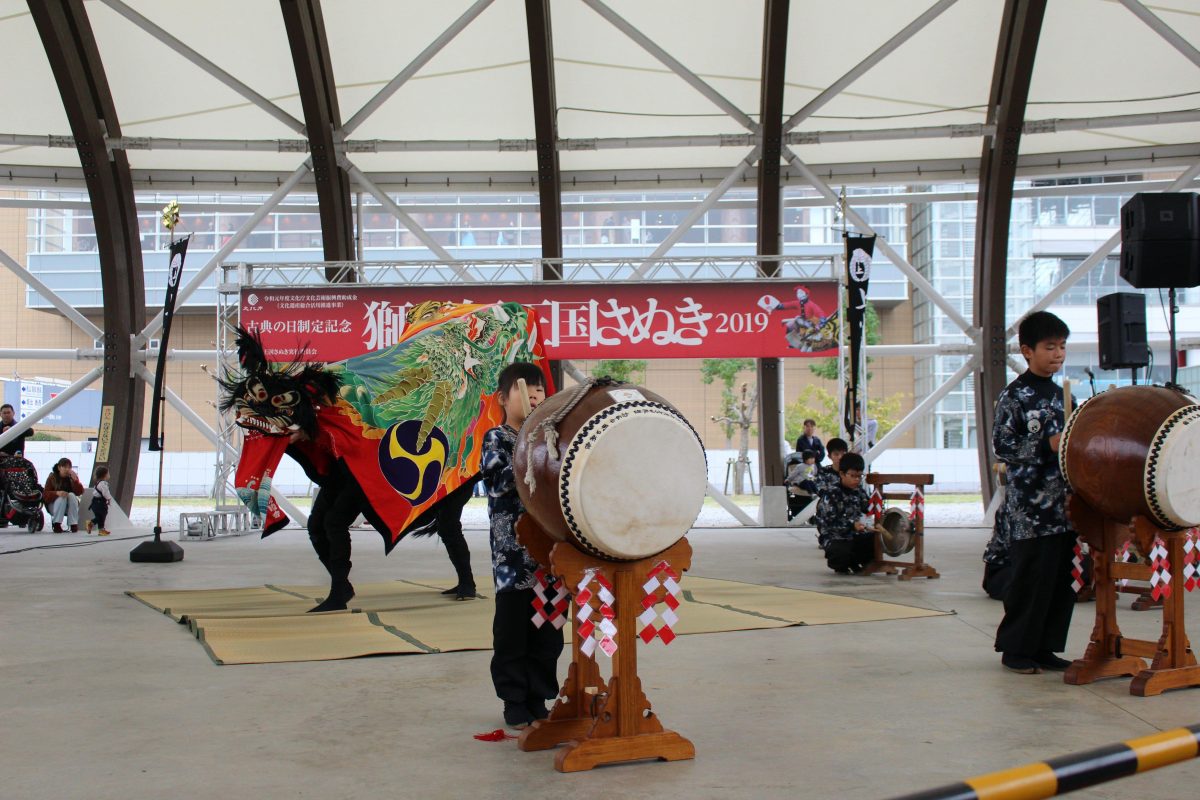 獅子舞王国さぬき2019 大型テント内ステージ 上小原獅子組