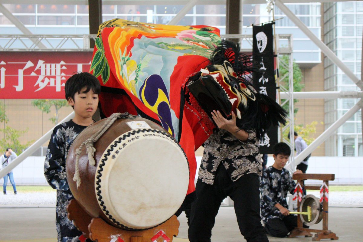 獅子舞王国さぬき2019 大型テント内ステージ 上小原獅子組