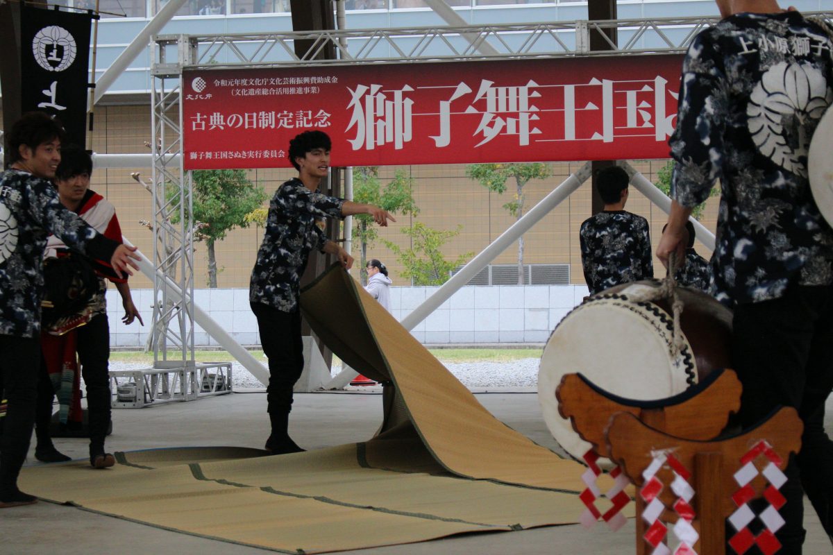 獅子舞王国さぬき2019 大型テント内ステージ 上小原獅子組