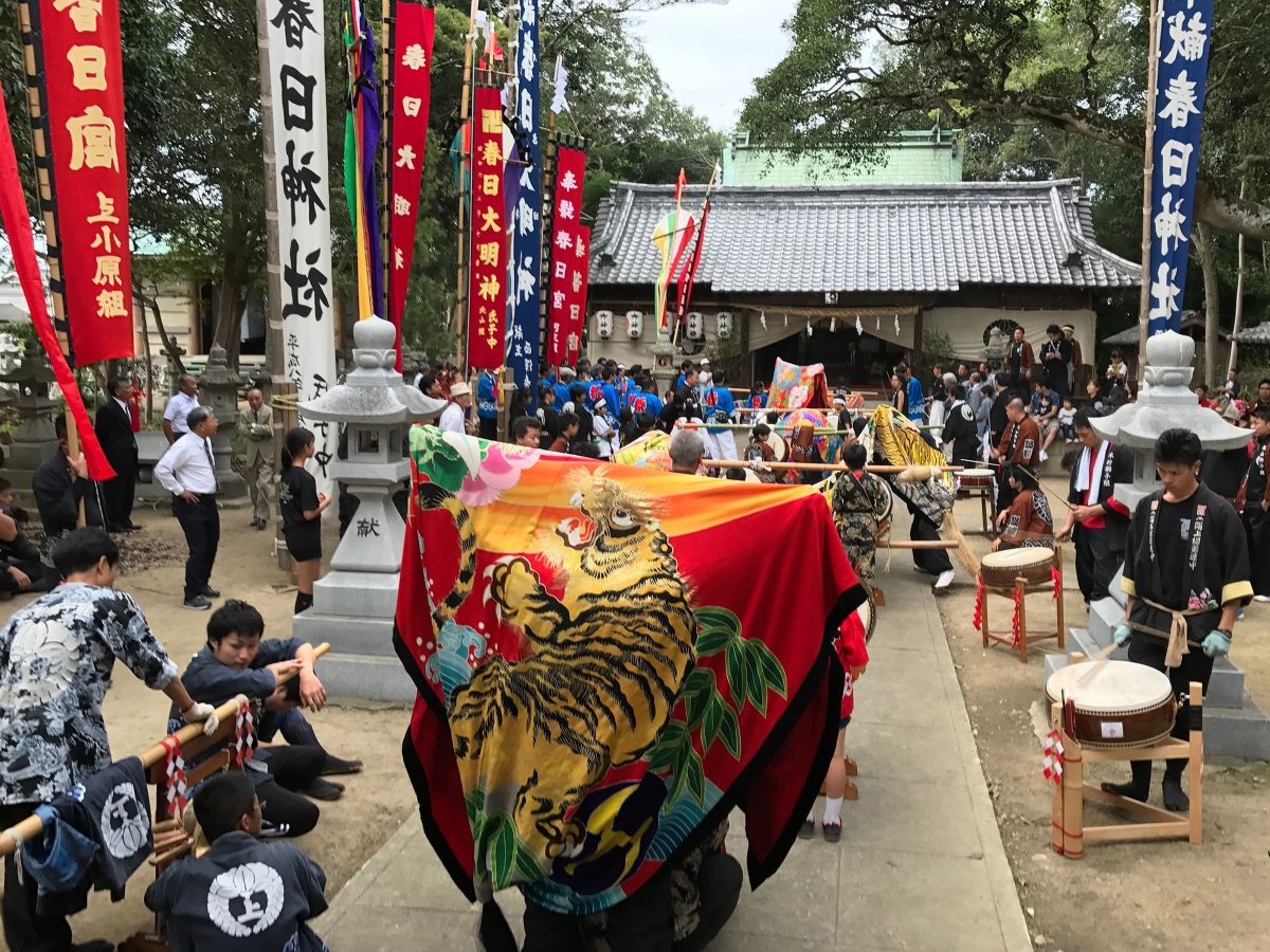 2017年 多度津町山階・春日神社 秋季例大祭 舞い込み 上小原獅子組
