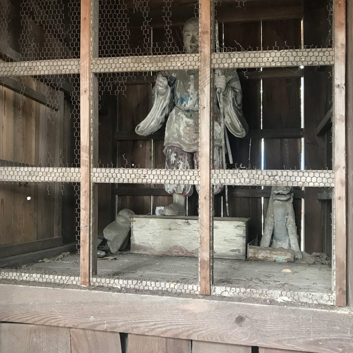 多度津町山階・春日神社 随神門 改修前