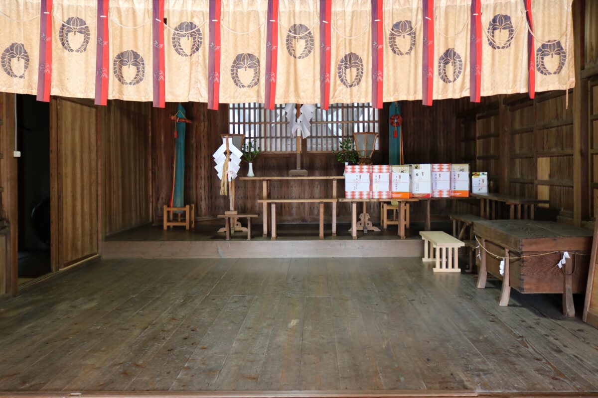 2022年 多度津町山階・春日神社 自主奉納 記念 幣殿