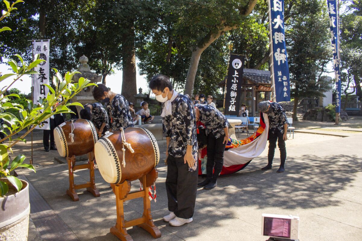 2022年 多度津町山階・春日神社 自主奉納 拝殿前 上小原獅子組