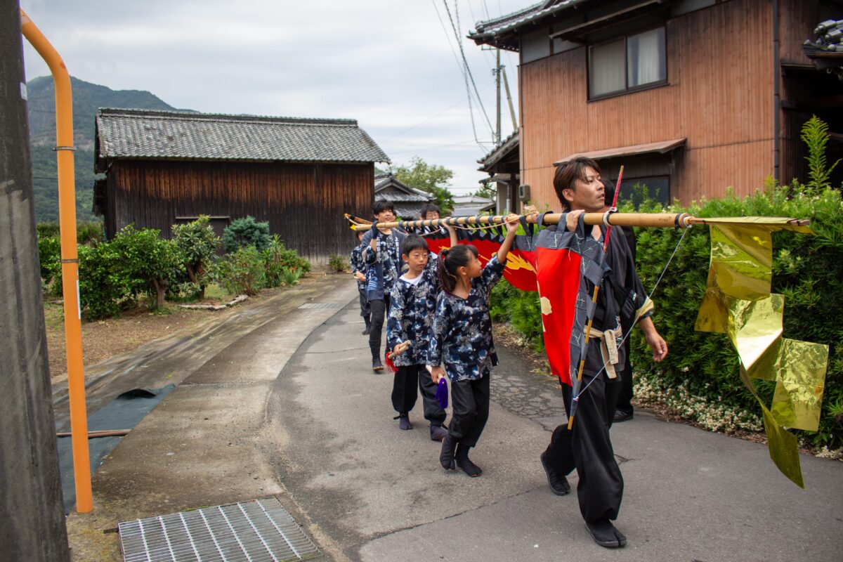 2023年 多度津町山階 秋季例大祭 参拝 上小原獅子組