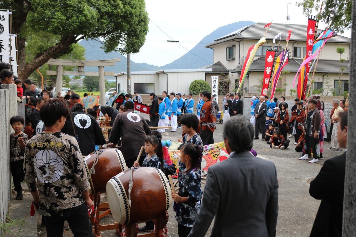 2023年 多度津町山階・春日神社 秋季例大祭 傘揃え 上小原獅子組