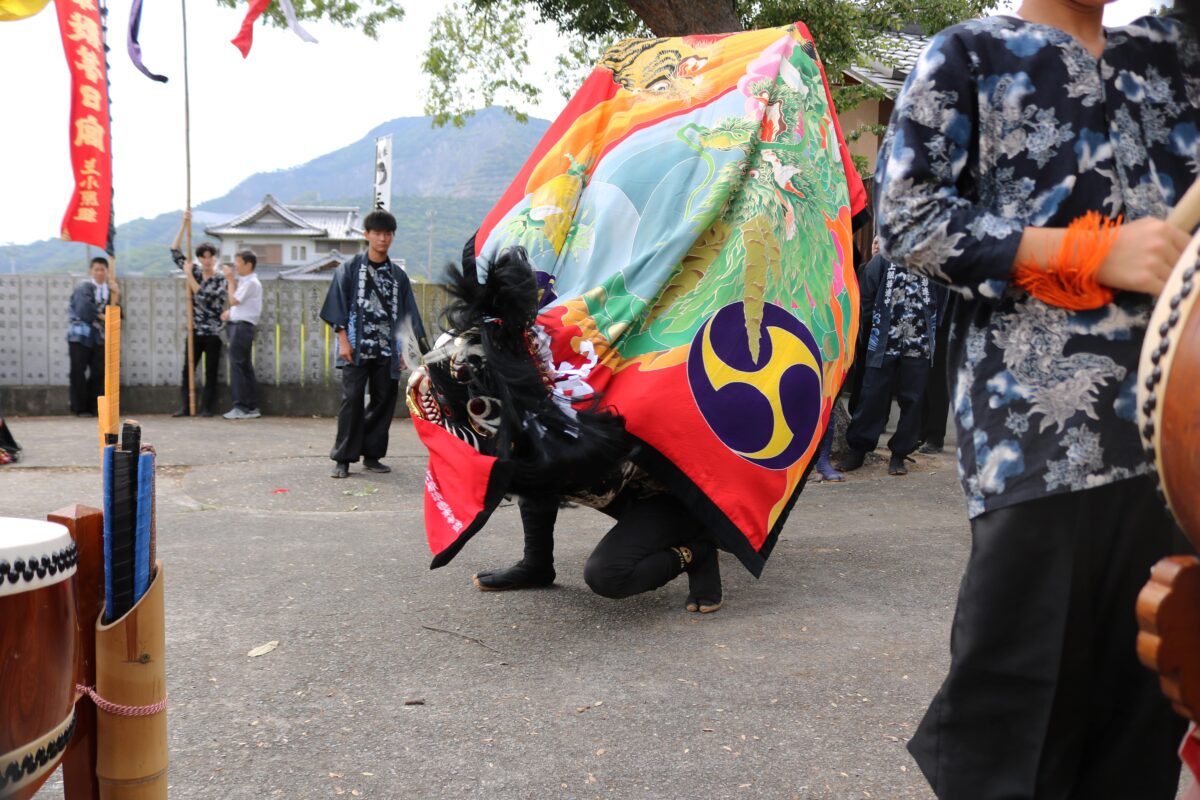 2023年 多度津町山階・春日神社 秋季例大祭 傘揃え 上小原獅子組