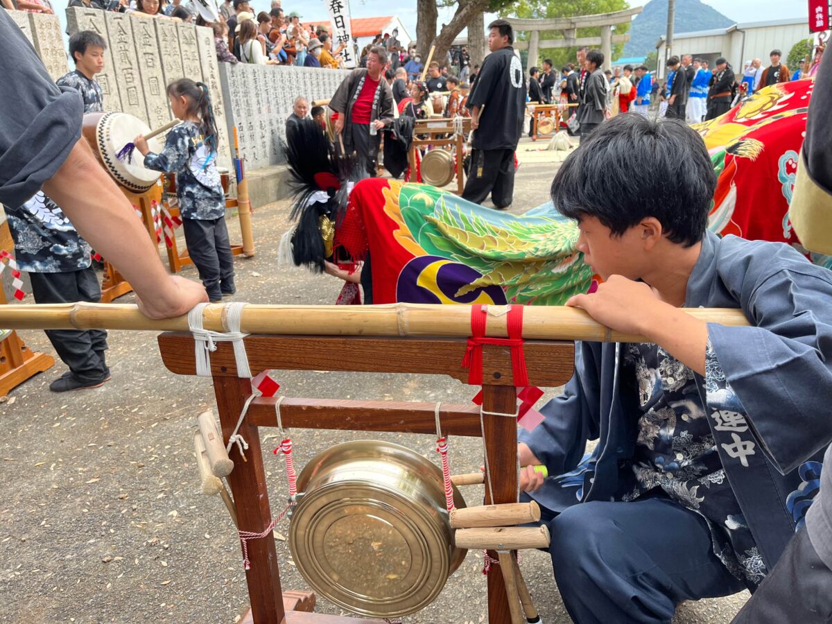 2023年 多度津町山階・春日神社 秋季例大祭 傘揃え 上小原獅子組