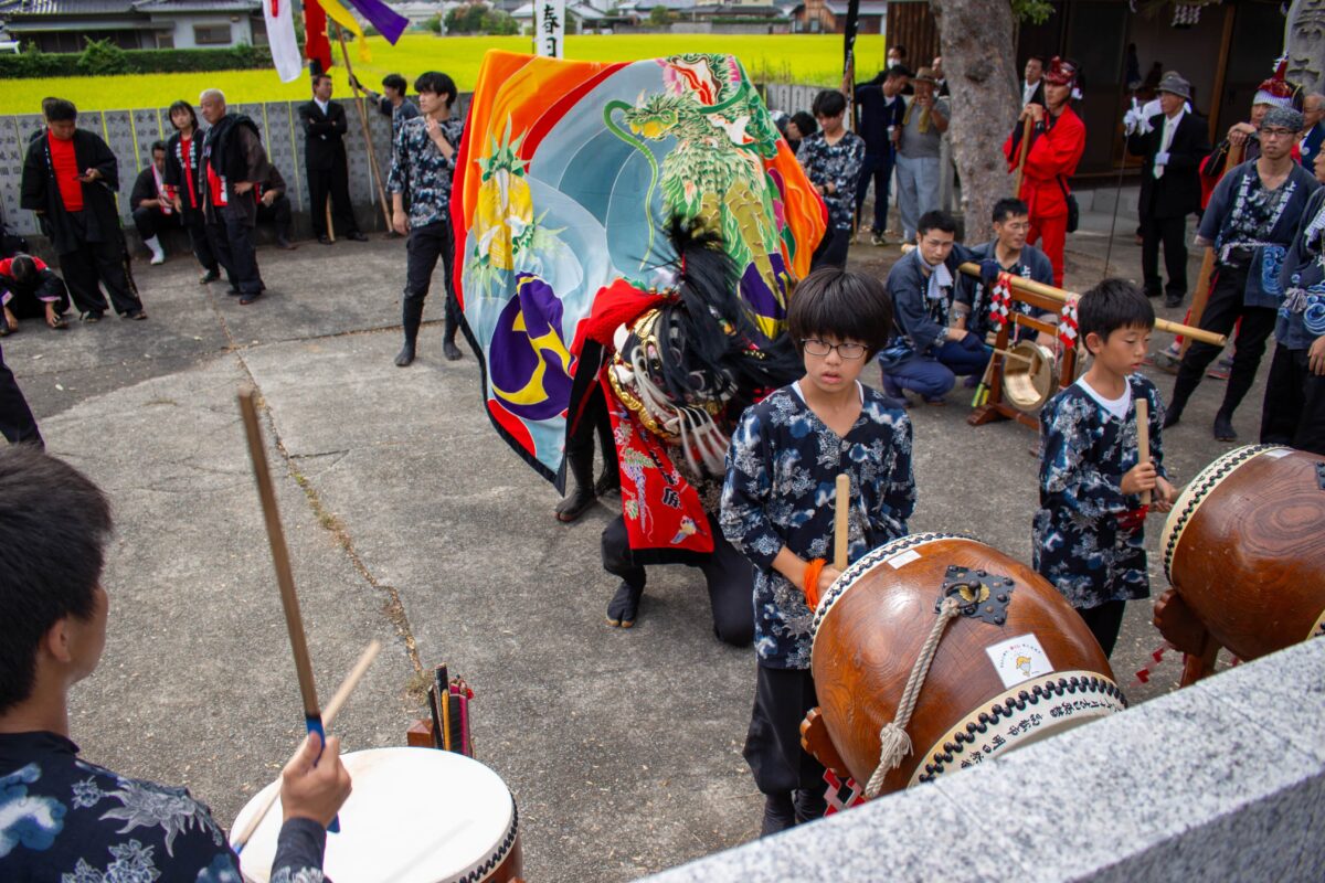 2023年 多度津町山階・春日神社 秋季例大祭 傘揃え 上小原獅子組