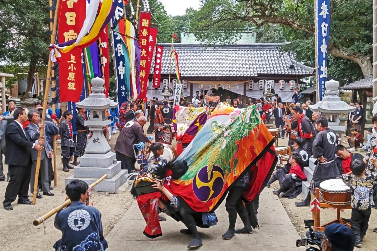 2023年 多度津町山階・春日神社 秋季例大祭 舞い込み 上小原獅子組
