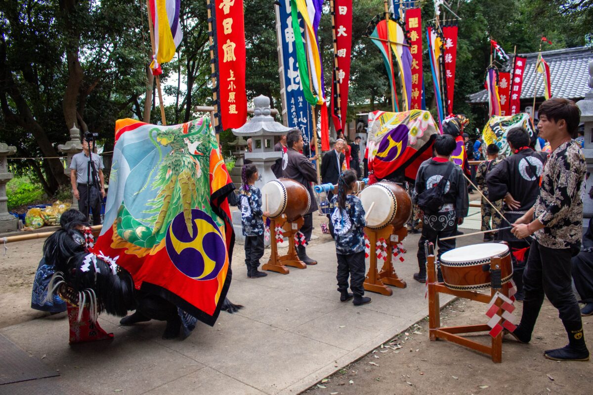 2023年 多度津町山階・春日神社 秋季例大祭 舞い込み 上小原獅子組