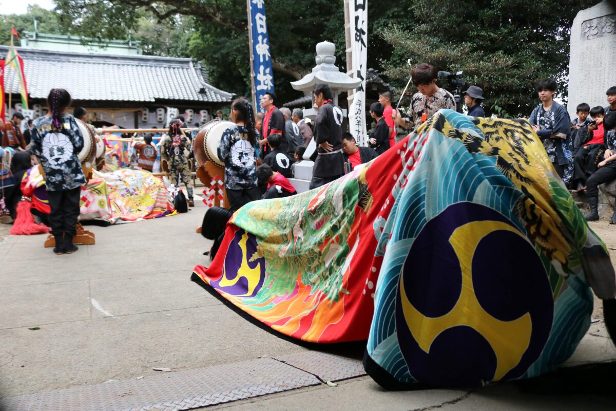 2023年 多度津町山階・春日神社 秋季例大祭 舞い込み 上小原獅子組