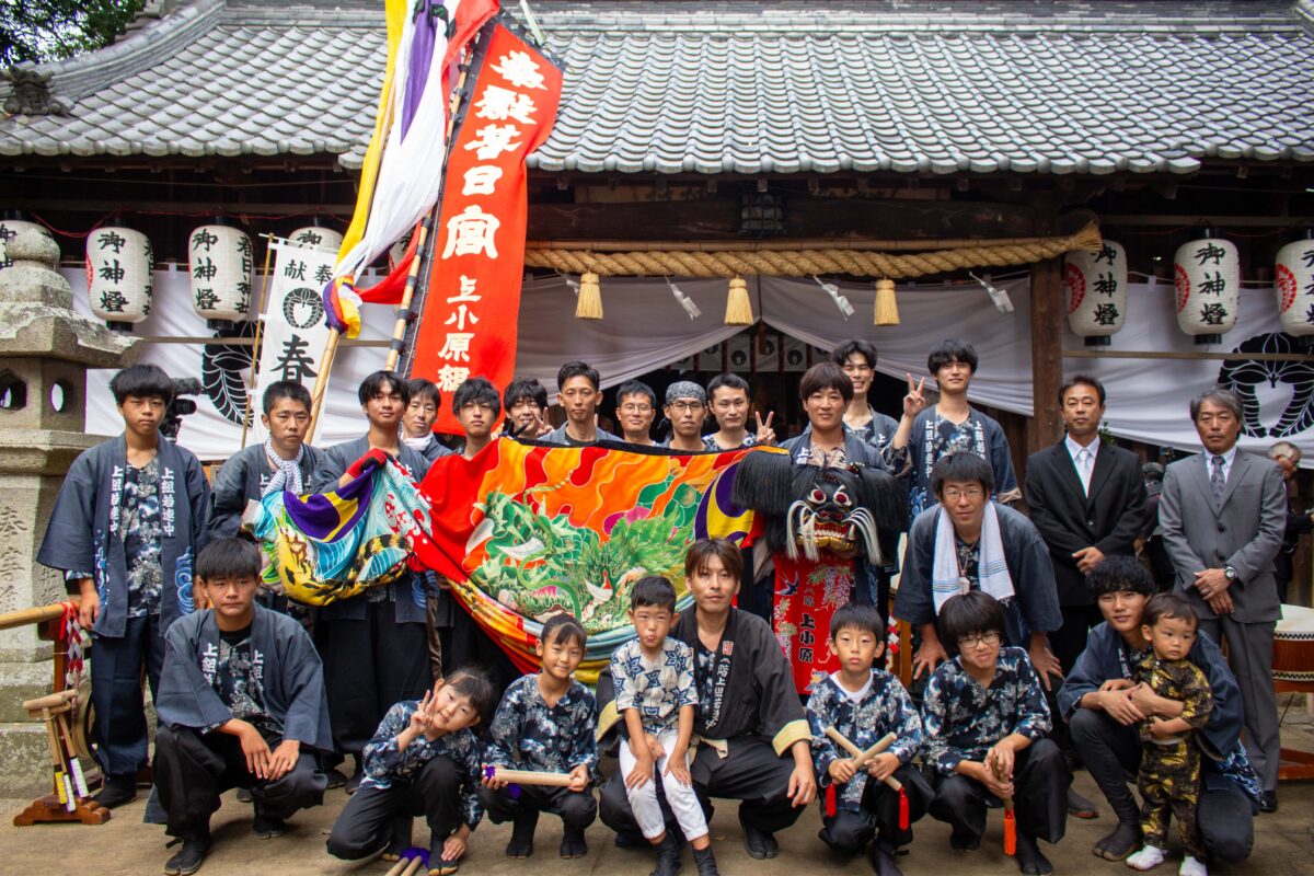 2023年 多度津町山階・春日神社 秋季例大祭 記念 集合写真 上小原獅子組