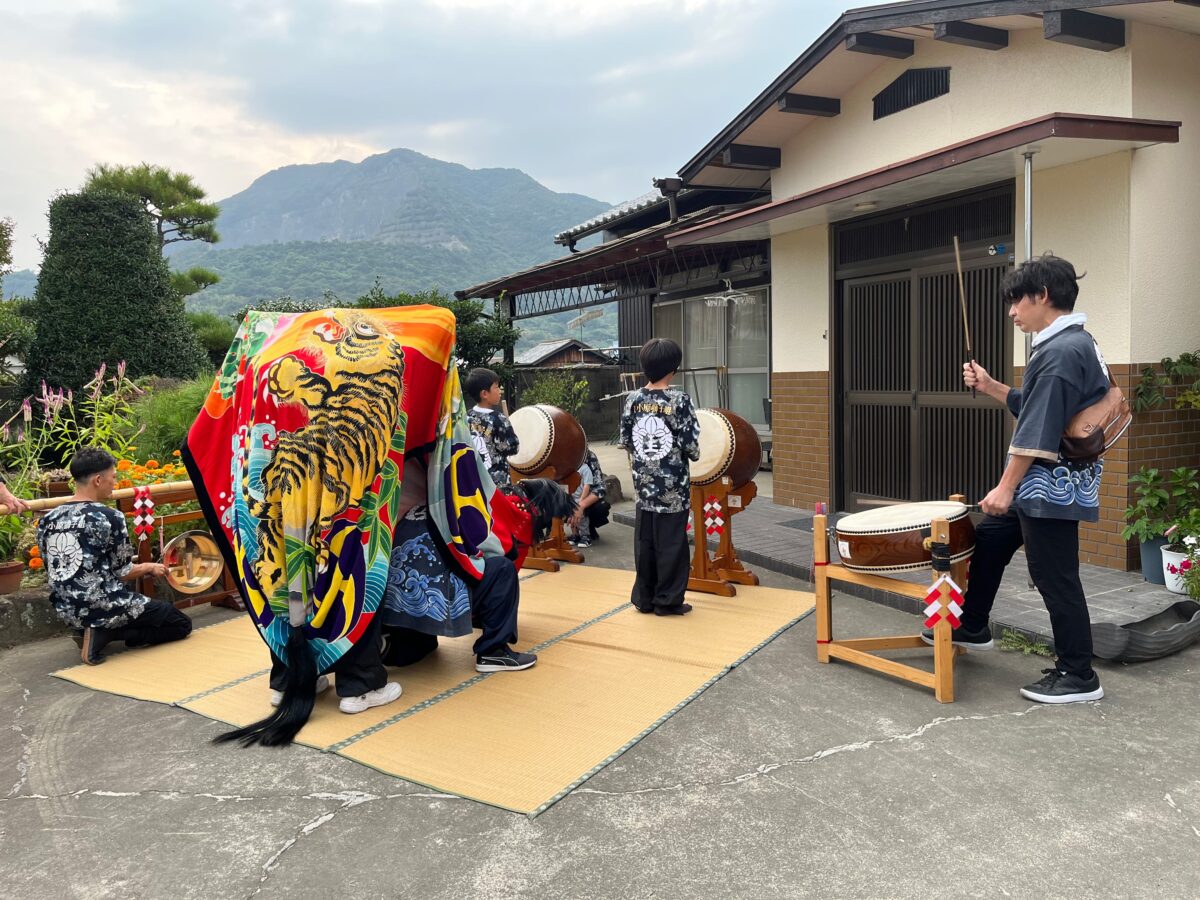 2023年 多度津町山階 秋祭り 村遣い 上小原獅子組