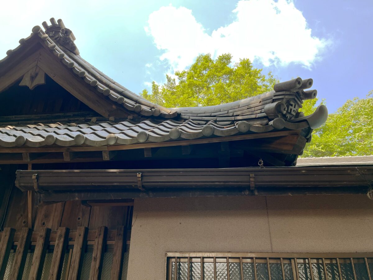 2023年 多度津町山階・春日神社 拝殿 北棟復旧