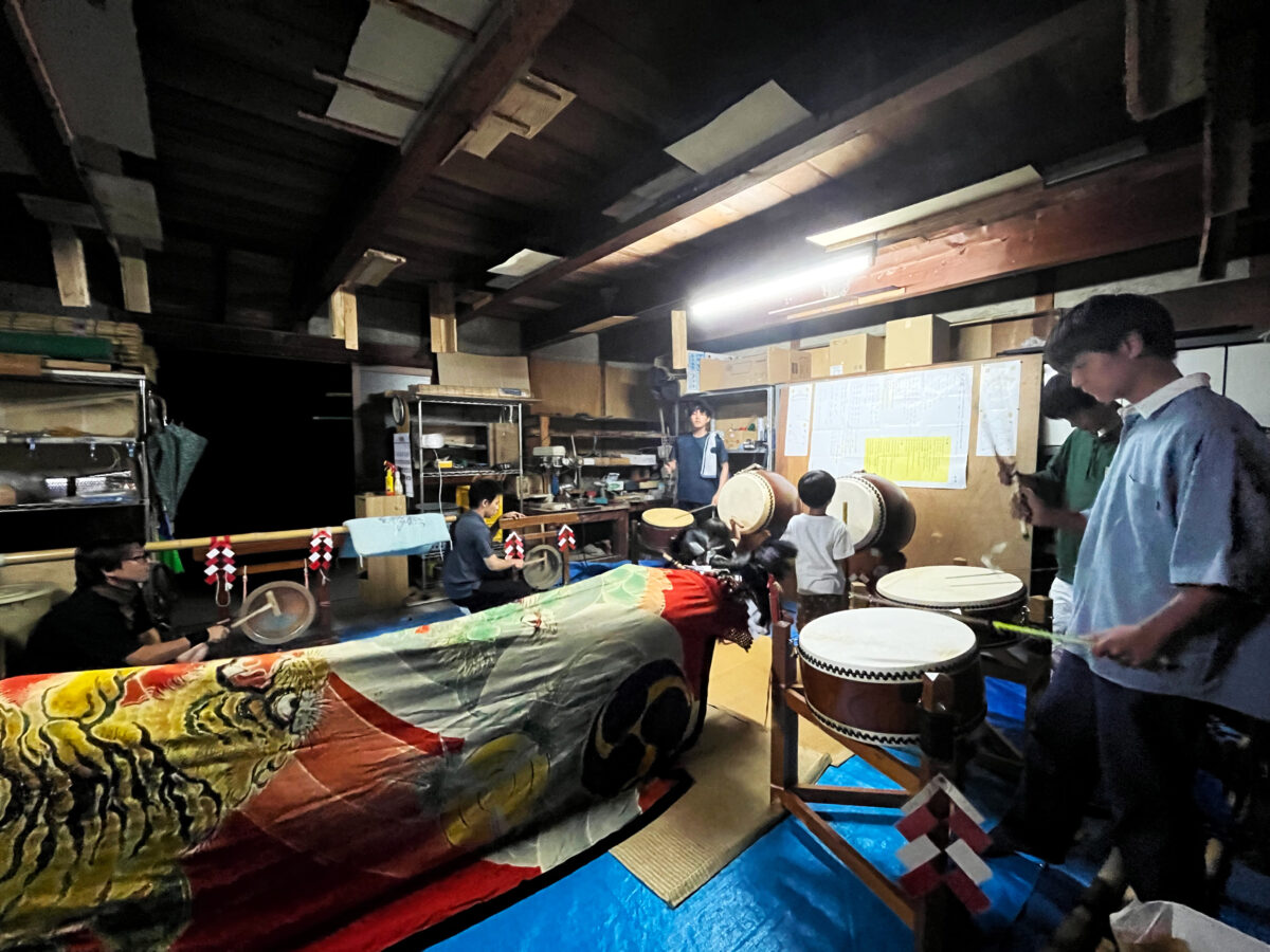 2023年 多度津町山階・当屋 ヨナラシ 上小原獅子組
