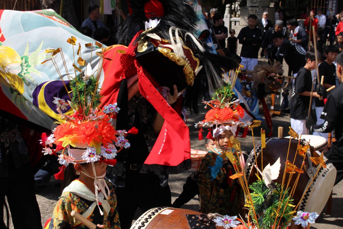 2024年 多度津町山階・春日神社 秋季例大祭 傘揃え 上小原獅子組