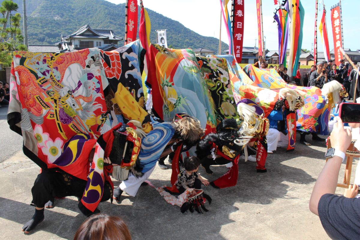 2024年 多度津町山階・春日神社 秋季例大祭 傘揃え 舞くらべ