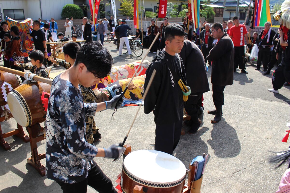 2024年 多度津町山階・春日神社 秋季例大祭 傘揃え 上小原獅子組