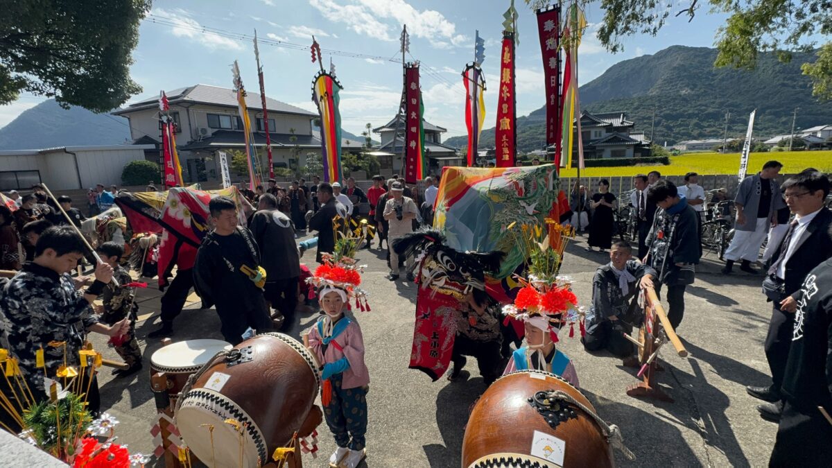 2024年 多度津町山階・春日神社 秋季例大祭 傘揃え 上小原獅子組