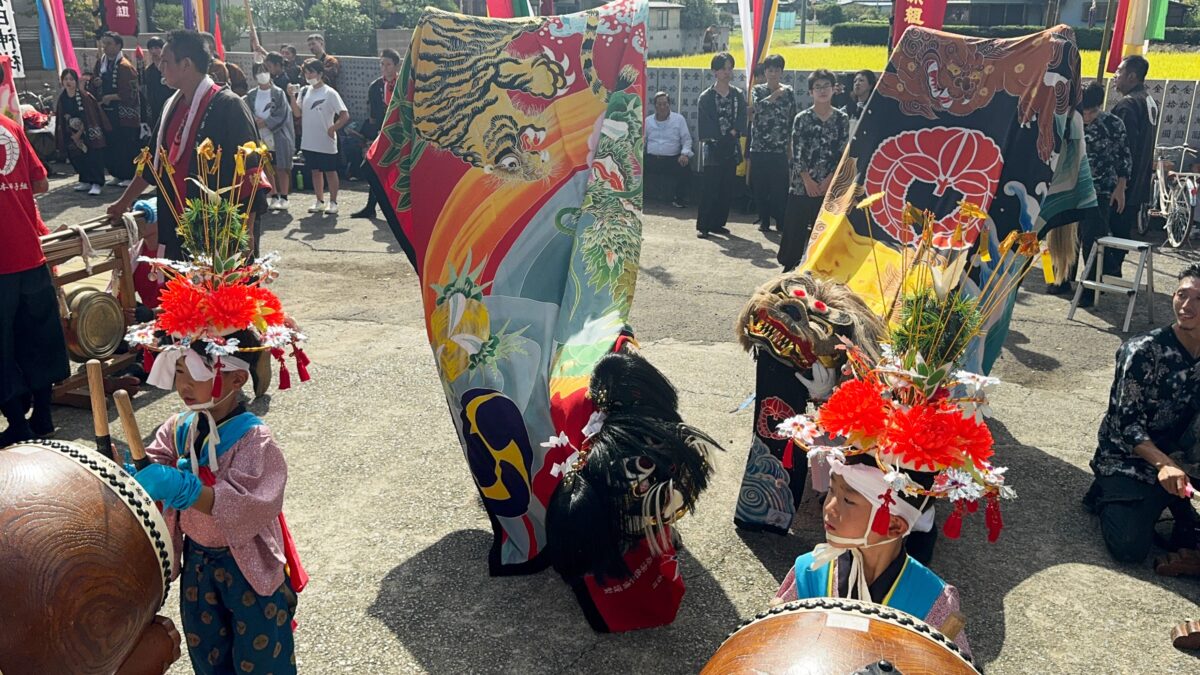 2024年 多度津町山階・春日神社 秋季例大祭 傘揃え 上小原獅子組 向井獅子組