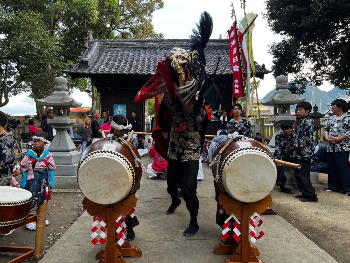 2024年 多度津町山階・春日神社 秋季例大祭 舞い込み 上小原獅子組