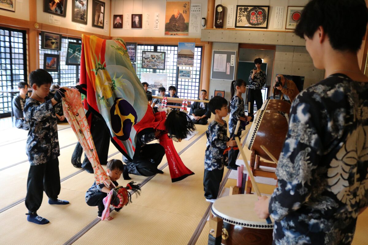 2024年 円通寺 秋祭り ヘンド獅子 上小原獅子組