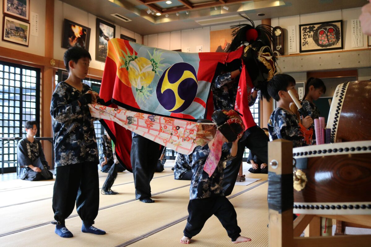 2024年 円通寺 秋祭り ヘンド獅子 上小原獅子組